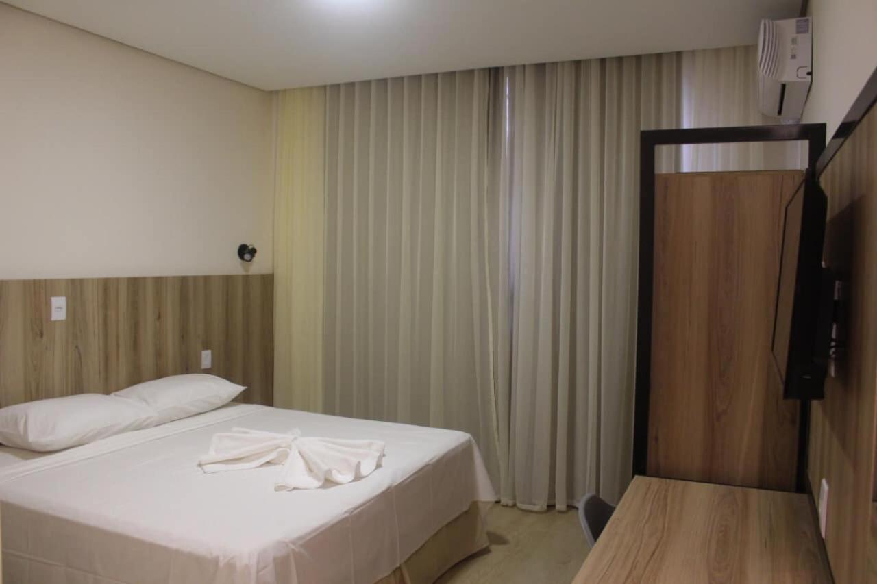 Hotel Oscar Gold Janaúba Exterior foto